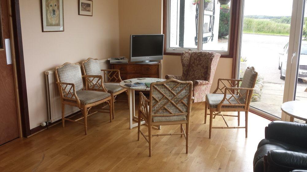 Covenanters Inn Dingwall Bagian luar foto