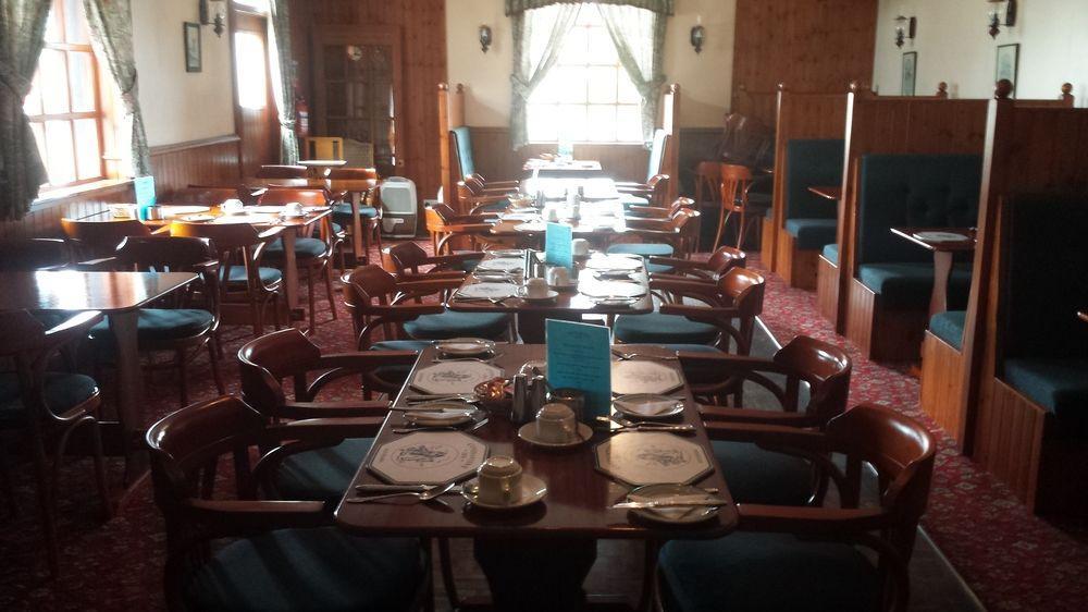 Covenanters Inn Dingwall Bagian luar foto