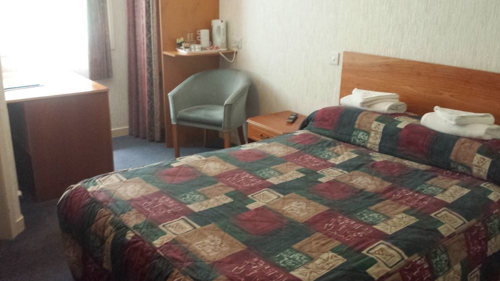 Covenanters Inn Dingwall Bagian luar foto